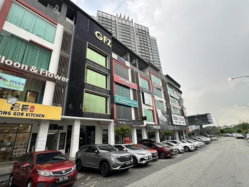 Kedai / Pejabat untuk Dijual di Balakong (Selangor) - Kelvin Leong - Exterior - PropertyGuru.com.my