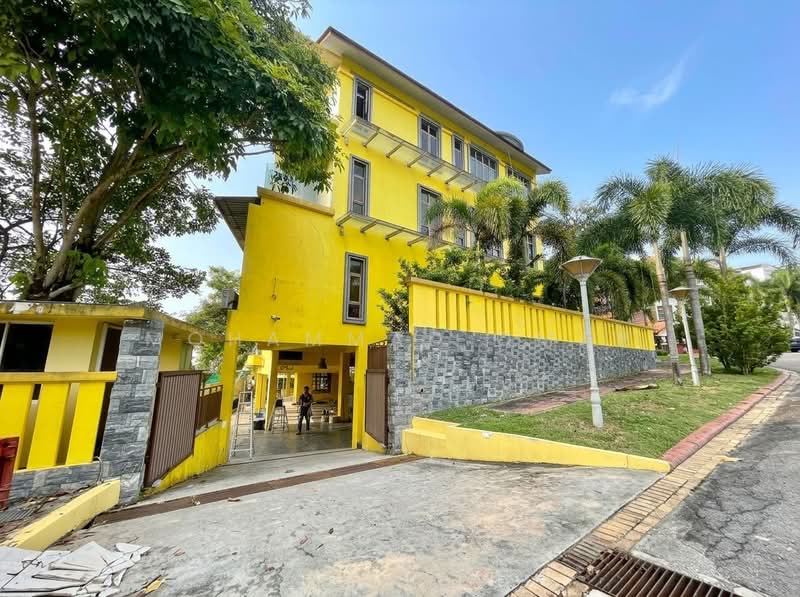 Bungalow for Sale in Seri Kembangan (Selangor) - Mohammad Omar - PropertyGuru.com.my