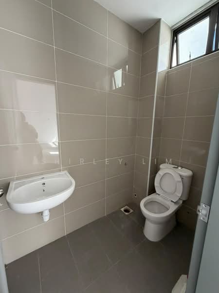 Kedai untuk Disewa di Taman Sutera (Johor Bahru) - Shirley Lim - Bathroom - PropertyGuru.com.my