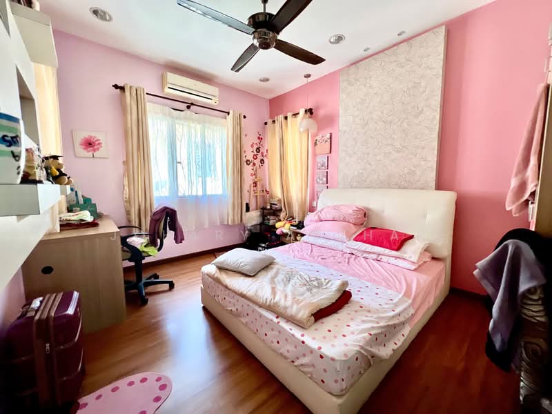 Semi-Detached House for Sale in Seksyen U9 (Shah Alam) - Johary Adzhar - Bedroom - PropertyGuru.com.my