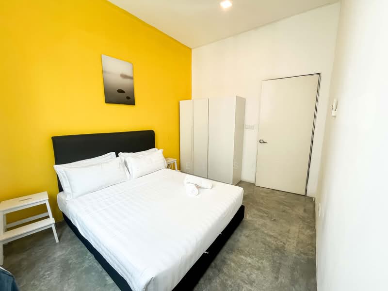 Kediaman Servis untuk Dijual di Vida Bukit Ceylon - N. Melisa - Bedroom - PropertyGuru.com.my