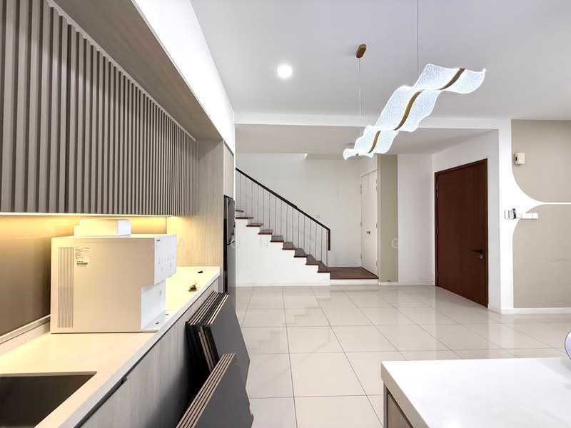 Rumah Teres 3 Tingkat untuk Dijual di Lake Fields (Sungai Besi) - Jason Vong - PropertyGuru.com.my