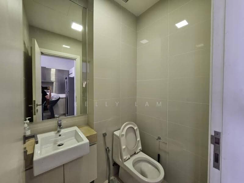 Kediaman Servis untuk Dijual di M City - Kelly Lam - Bathroom - PropertyGuru.com.my