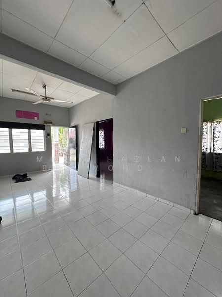 1-storey Terraced House for Sale in Taman Muara Esbee (Kuala Selangor) - Mohd Hazlan bin Mohd Sopi - PropertyGuru.com.my