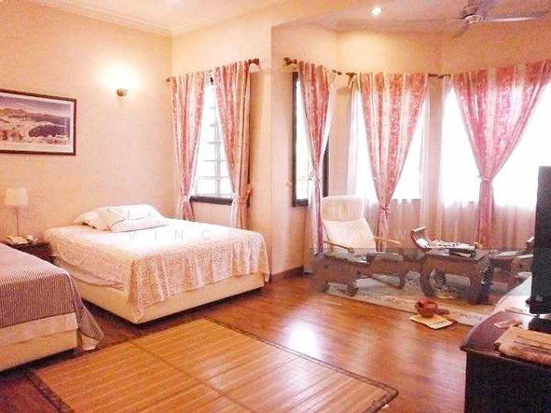 Bungalow House untuk Dijual di Tropicana Indah Resort Homes (Tropicana) - Vincent Liaw - Bedroom - PropertyGuru.com.my