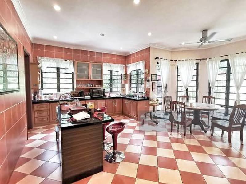Bungalow House untuk Dijual di Tropicana Indah Resort Homes (Tropicana) - Vincent Liaw - Kitchen - PropertyGuru.com.my