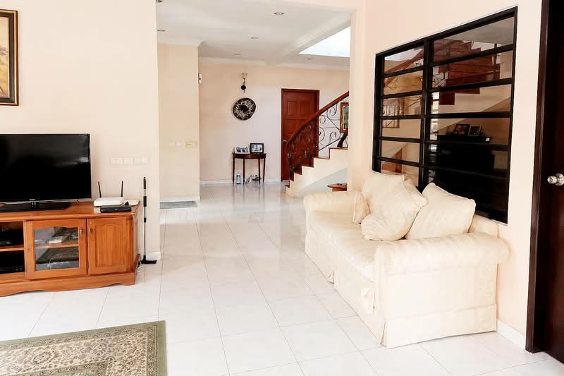 Bungalow House untuk Dijual di Tropicana Indah Resort Homes (Tropicana) - Vincent Liaw - Living Room - PropertyGuru.com.my