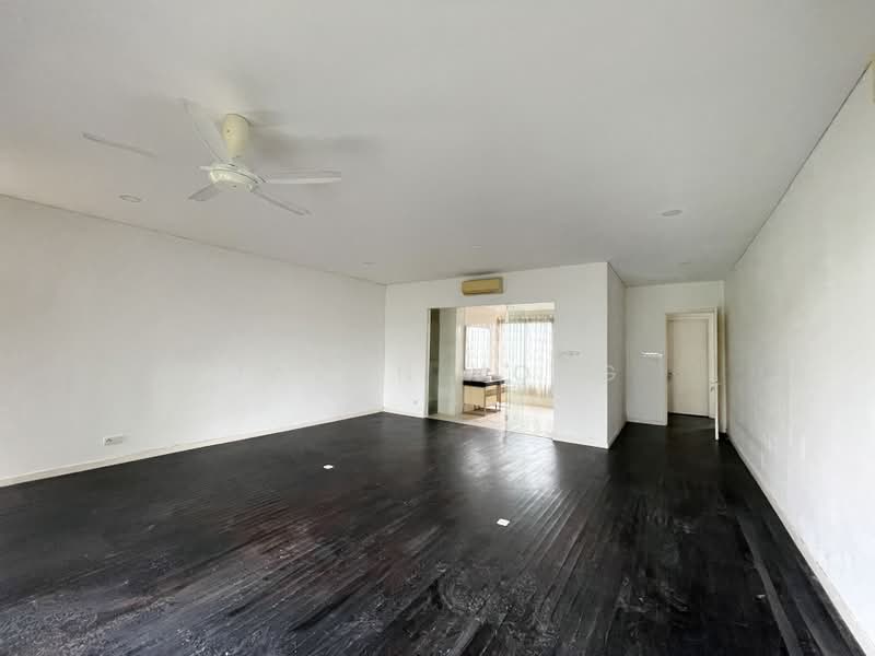 Rumah Berkembar untuk Dijual di Lake Fields (Sungai Besi) - Jason Vong - Living Room - PropertyGuru.com.my