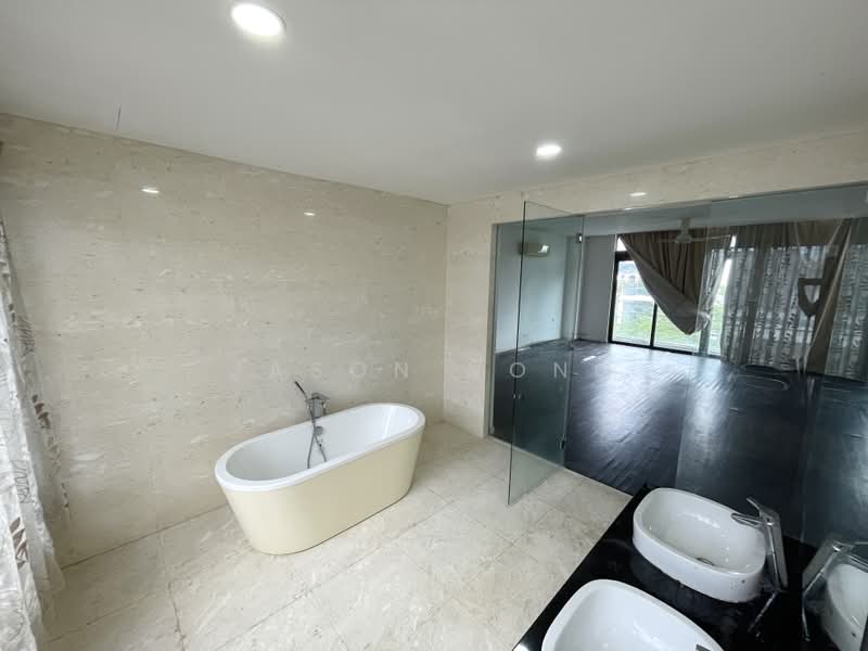 Semi-Detached House for Sale in Sungai Besi (Kuala Lumpur) - Jason Vong - Bathroom - PropertyGuru.com.my