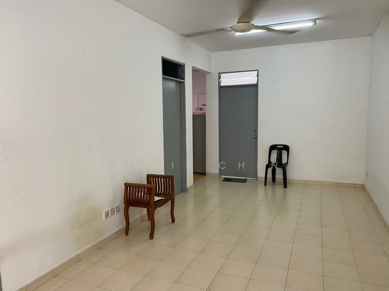 Apartment for Sale at Mentari Court - Dennix Chin - Living Room - PropertyGuru.com.my
