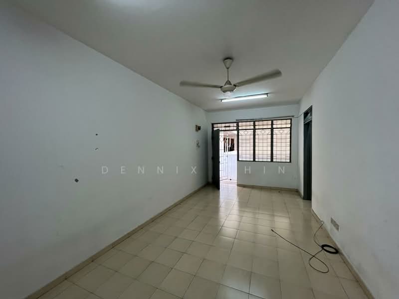 Apartment for Sale at Mentari Court - Dennix Chin - Living Room - PropertyGuru.com.my