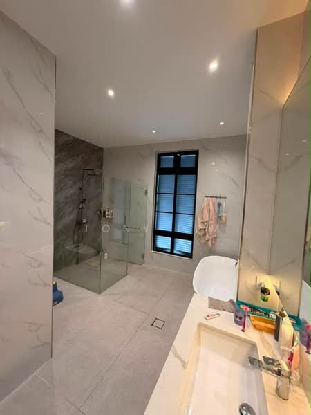 Semi-Detached House for Sale in Eco Botanic (Iskandar Puteri (Nusajaya)) - Tony Lim - Bathroom - PropertyGuru.com.my