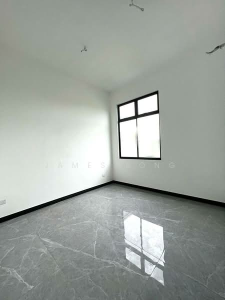 Rumah Berkembar untuk Dijual di Setia Tropika (Johor Bahru) - James Bong - Interior - PropertyGuru.com.my