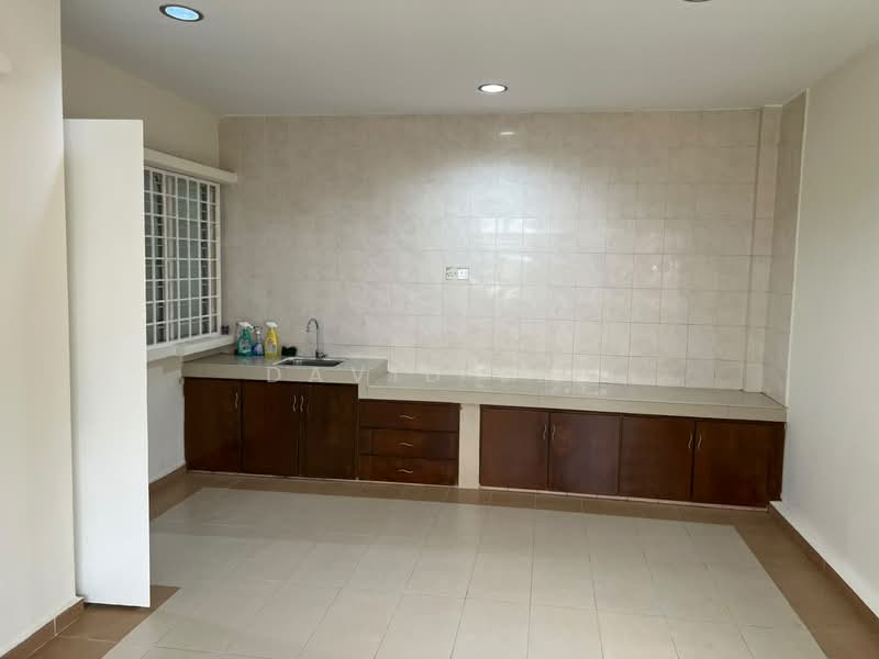 Rumah Berkembar untuk Disewa di Bandar Sungai Long (Selangor) - David Lee - Kitchen - PropertyGuru.com.my