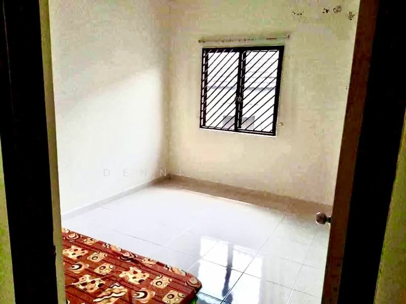 Terraced House for Sale in Bandar Sungai Long (Selangor) - Dennix Chin - Bedroom - PropertyGuru.com.my