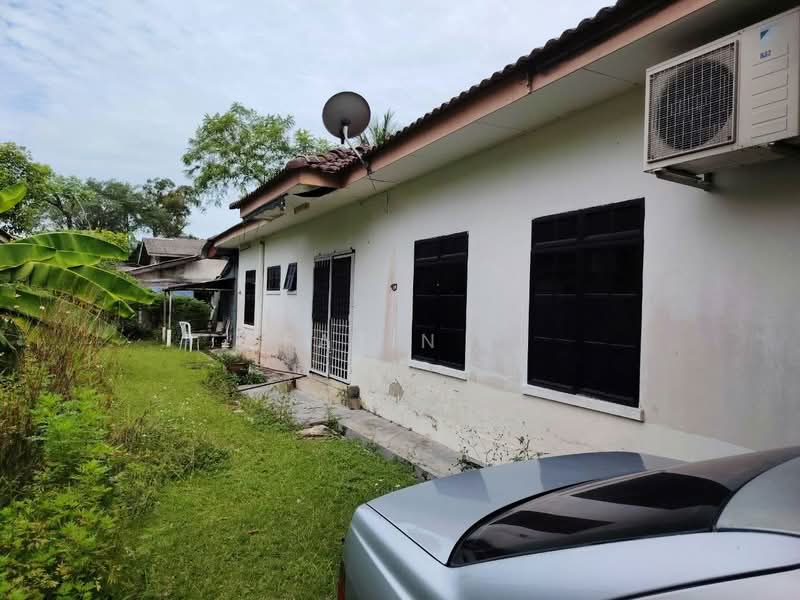 Rumah Banglo untuk Dijual di Taman Meru (Ipoh) - Fatin . - Exterior - PropertyGuru.com.my