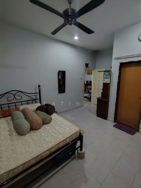 Rumah Banglo untuk Dijual di Taman Meru (Ipoh) - Fatin . - Bedroom - PropertyGuru.com.my