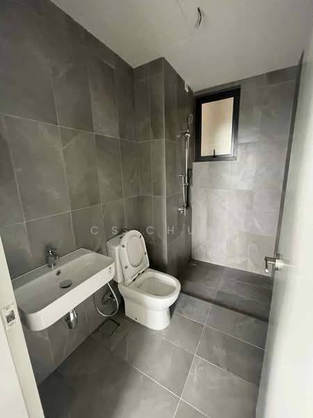 Service Residence for Sale at Alira @ Metropark Subang - Cs Chua - Bathroom - PropertyGuru.com.my