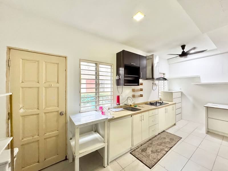 Rumah Teres 2 Tingkat untuk Dijual di Jenjarom (Selangor) - Rashdan Rashid - PropertyGuru.com.my