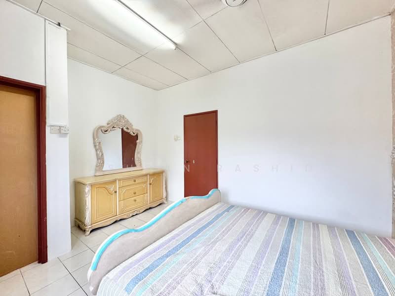 Rumah Teres 2 Tingkat untuk Dijual di Jenjarom (Selangor) - Rashdan Rashid - PropertyGuru.com.my