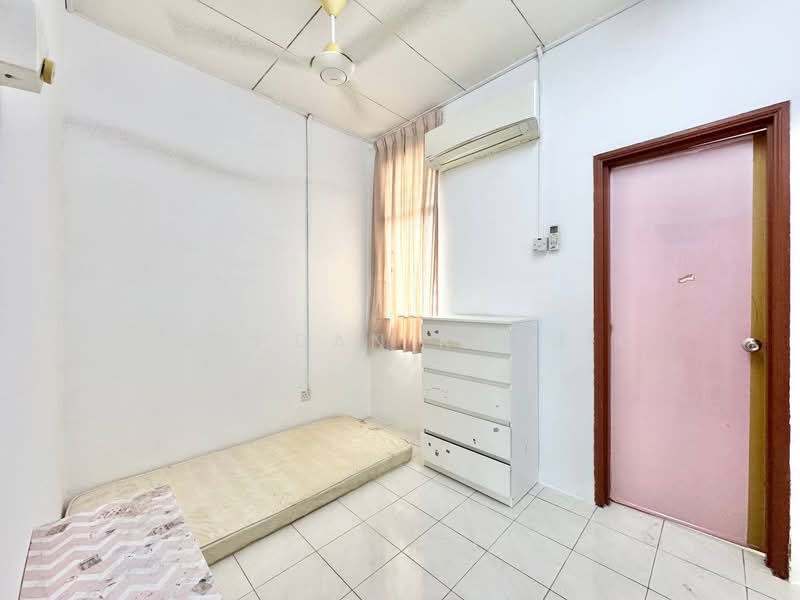 Rumah Teres 2 Tingkat untuk Dijual di Jenjarom (Selangor) - Rashdan Rashid - PropertyGuru.com.my