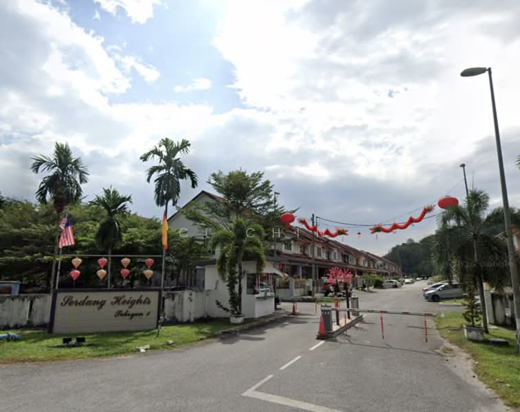 2-storey Terraced House for Sale in Taman Bukit Serdang (Seri Kembangan) - CL Chin - Exterior - PropertyGuru.com.my