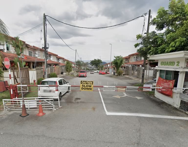 2-storey Terraced House for Sale in Taman Bukit Serdang (Seri Kembangan) - CL Chin - Exterior - PropertyGuru.com.my