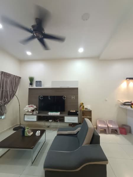 2-storey Terraced House for Sale in Taman Bukit Serdang (Seri Kembangan) - CL Chin - Living Room - PropertyGuru.com.my