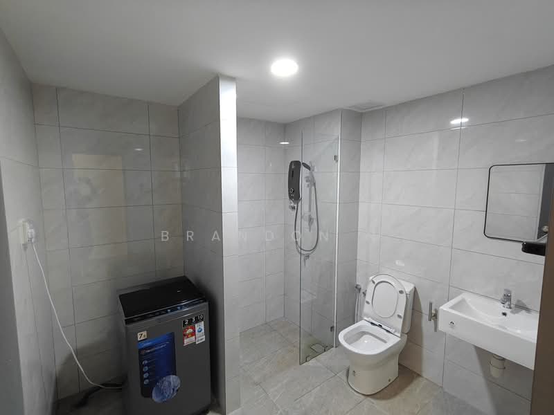 Kediaman Servis untuk Disewa di Altris Residences @ The Quartz WM - Brandon N - Bathroom - PropertyGuru.com.my