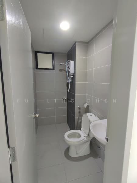Kondominium untuk Dijual di Mizumi Residences - Fui Ling Chen - Bathroom - PropertyGuru.com.my
