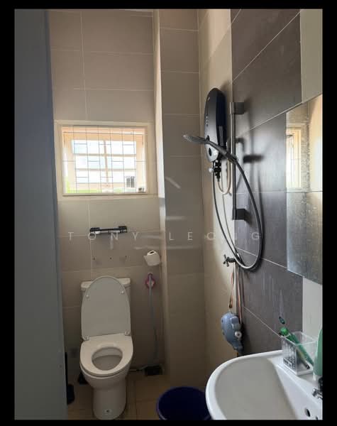 Rumah Teres 2 Tingkat untuk Disewa di Usj 6 (Subang Jaya) - Tony Leong - Bathroom - PropertyGuru.com.my