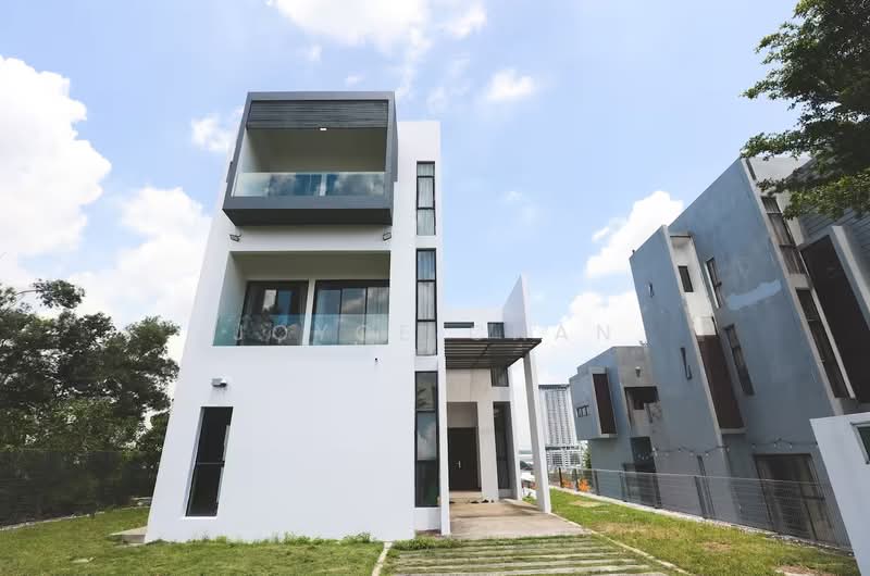Rumah Banglo untuk Disewa di Sri Petaling (Kuala Lumpur) - Joyce Chan - Exterior - PropertyGuru.com.my