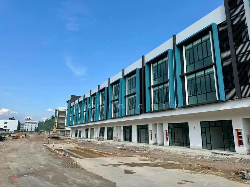 Shop / Office for Rent in Bandar Baru Permas Jaya (Permas Jaya) - Jennie Chew - Exterior - PropertyGuru.com.my