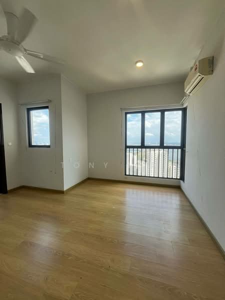 Kondominium untuk Dijual di Royal Strand @ Country Garden Danga Bay - Tony Lim - View - PropertyGuru.com.my