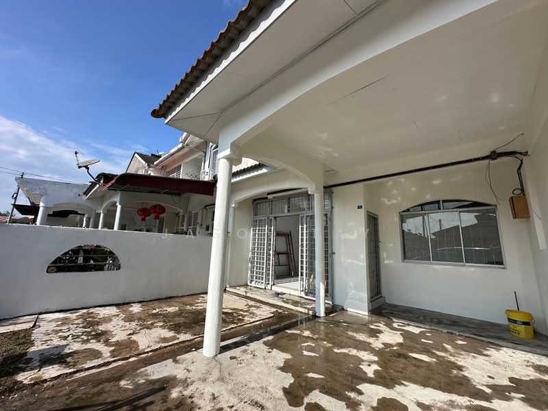 Rumah Teres 2-Tingkat untuk Dijual di Taman Seri Mangga (Balai Panjang) - Jason Tay - Exterior - PropertyGuru.com.my