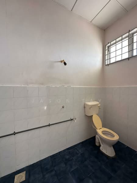 Rumah Teres 2-Tingkat untuk Dijual di Taman Seri Mangga (Balai Panjang) - Jason Tay - Bathroom - PropertyGuru.com.my