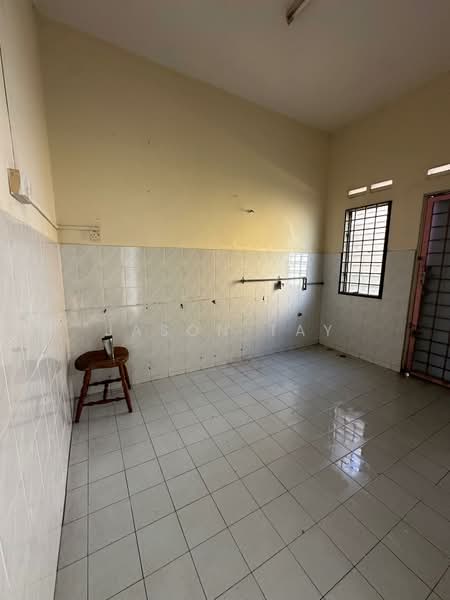 Rumah Teres 2-Tingkat untuk Dijual di Taman Seri Mangga (Balai Panjang) - Jason Tay - Kitchen - PropertyGuru.com.my