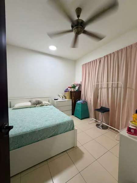 Kondominium untuk Disewa di Platinum Lake PV 10 - Kelly Kok - Bedroom - PropertyGuru.com.my