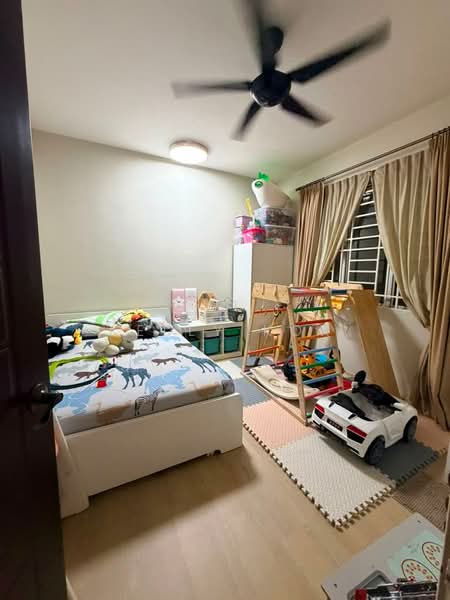 Kondominium untuk Disewa di Platinum Lake PV 10 - Kelly Kok - Bedroom - PropertyGuru.com.my