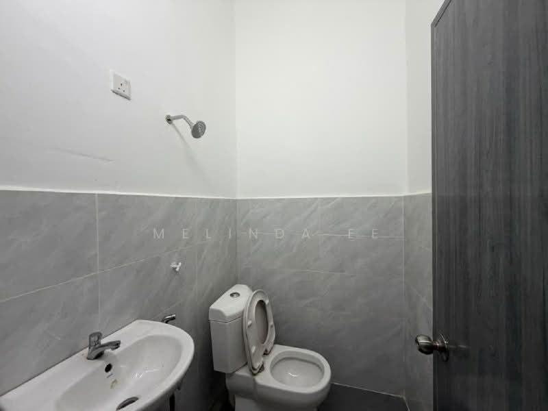 1-storey Terraced House for Sale in Taman Kota Masai (Pasir Gudang) - Melinda Ee - Bathroom - PropertyGuru.com.my