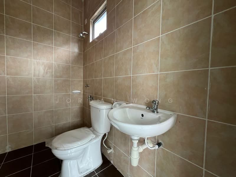 2.5-storey Terraced House for Sale in Pulai (Johor) - Jordan Wong - Bathroom - PropertyGuru.com.my