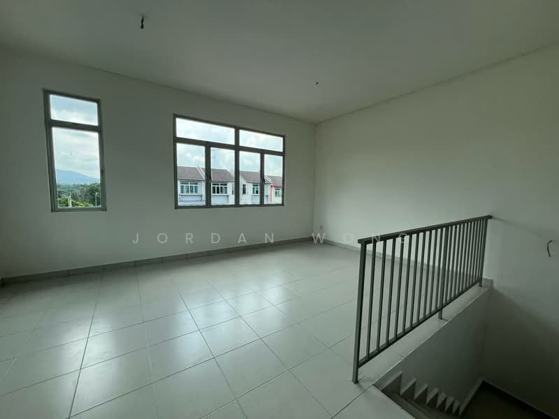 2.5-storey Terraced House for Sale in Pulai (Johor) - Jordan Wong - Living Room - PropertyGuru.com.my