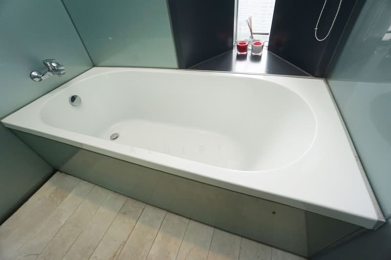 Kondominium untuk Dijual di Condominium @ The Troika - Albert . - Bathroom - PropertyGuru.com.my