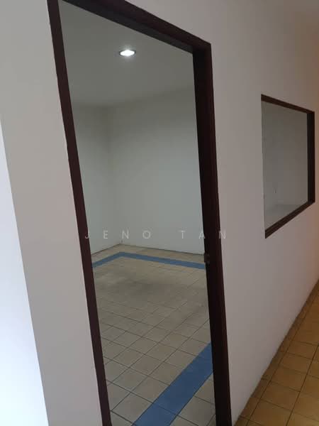 Kedai untuk Dijual di Kuching (Sarawak) - Jeno Tan - Interior - PropertyGuru.com.my