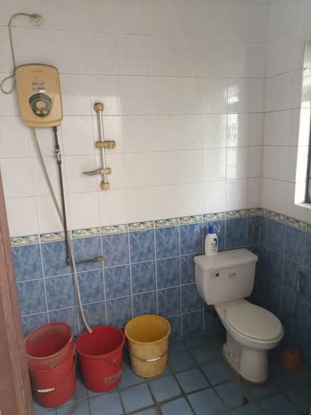 Kedai untuk Dijual di Kuching (Sarawak) - Jeno Tan - Bathroom - PropertyGuru.com.my