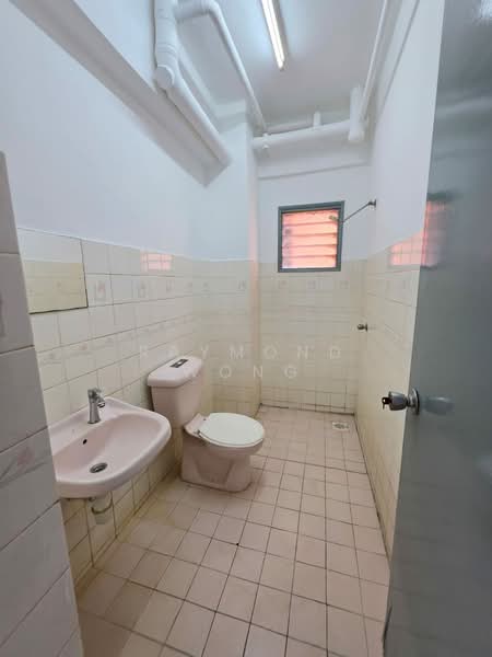 Condominium for Rent at Pandan Mewah Heights - Raymond Wong - Bathroom - PropertyGuru.com.my