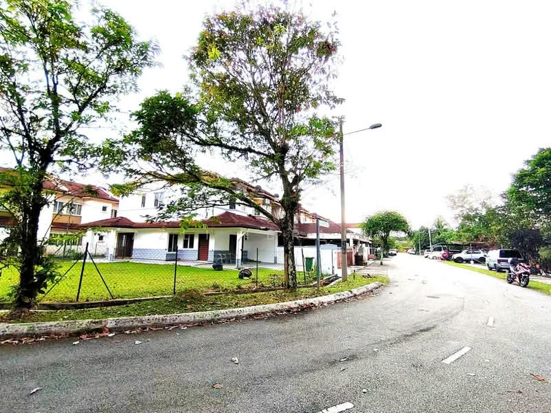 Rumah Teres 2 Tingkat untuk Dijual di Taman Impian Putra (Bangi) - Azli Ibrahim - Exterior - PropertyGuru.com.my