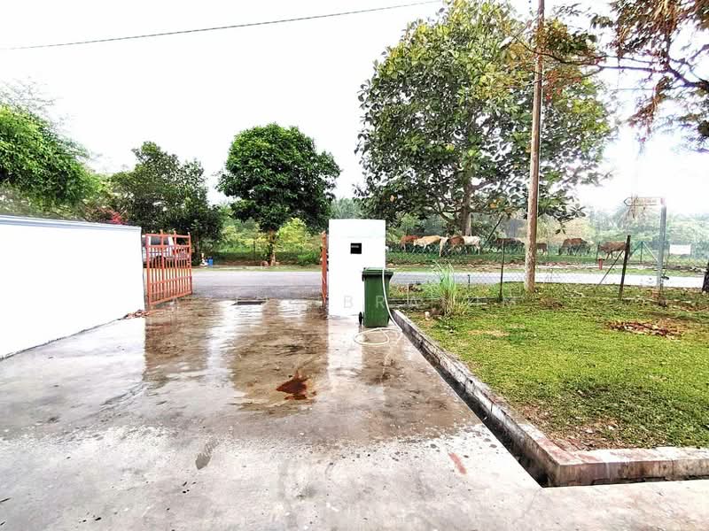 Rumah Teres 2 Tingkat untuk Dijual di Taman Impian Putra (Bangi) - Azli Ibrahim - Exterior - PropertyGuru.com.my