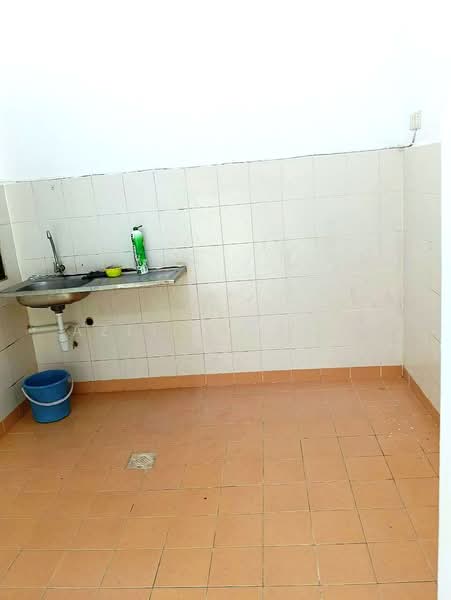 Rumah Teres 2 Tingkat untuk Dijual di Taman Impian Putra (Bangi) - Azli Ibrahim - Kitchen - PropertyGuru.com.my