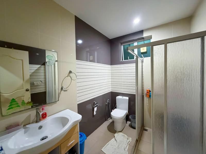 Bungalow for Sale in Gelugor (Penang) - Tan Jing Yi - Bathroom - PropertyGuru.com.my